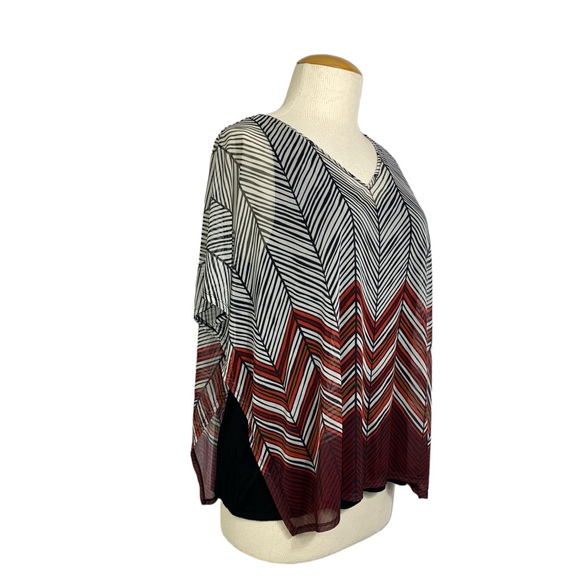 Lane Bryant 18/20 Geometric, Sheer Poncho and Attached Tank - Picture 4 of 8
